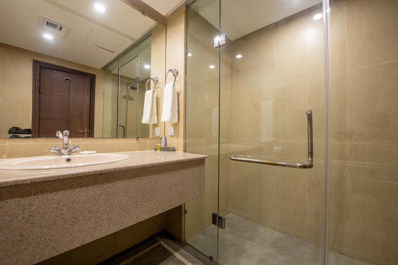 Legend Hotel איסלמאבד מראה חיצוני תמונה