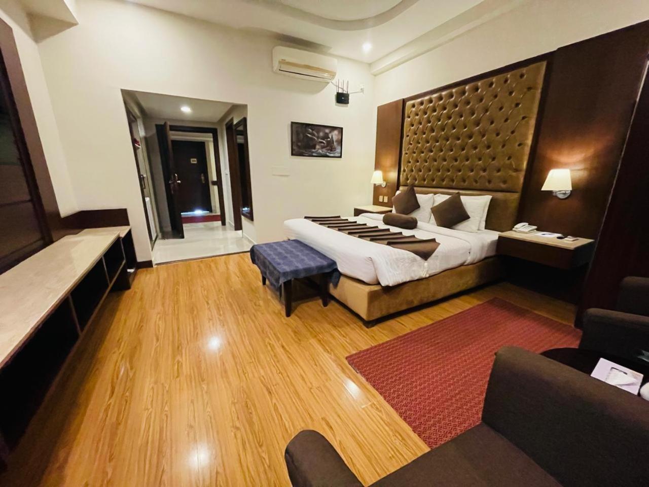 Legend Hotel איסלמאבד מראה חיצוני תמונה
