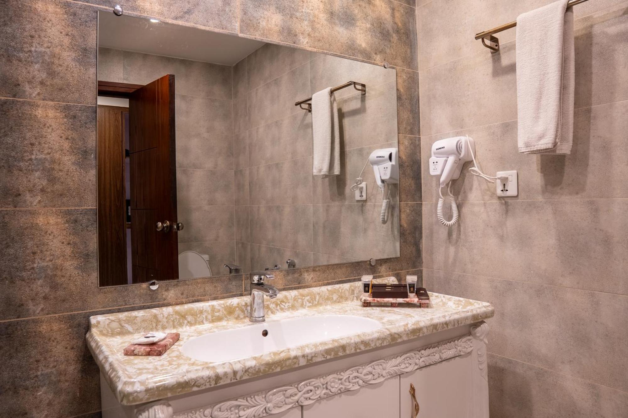 Legend Hotel איסלמאבד מראה חיצוני תמונה