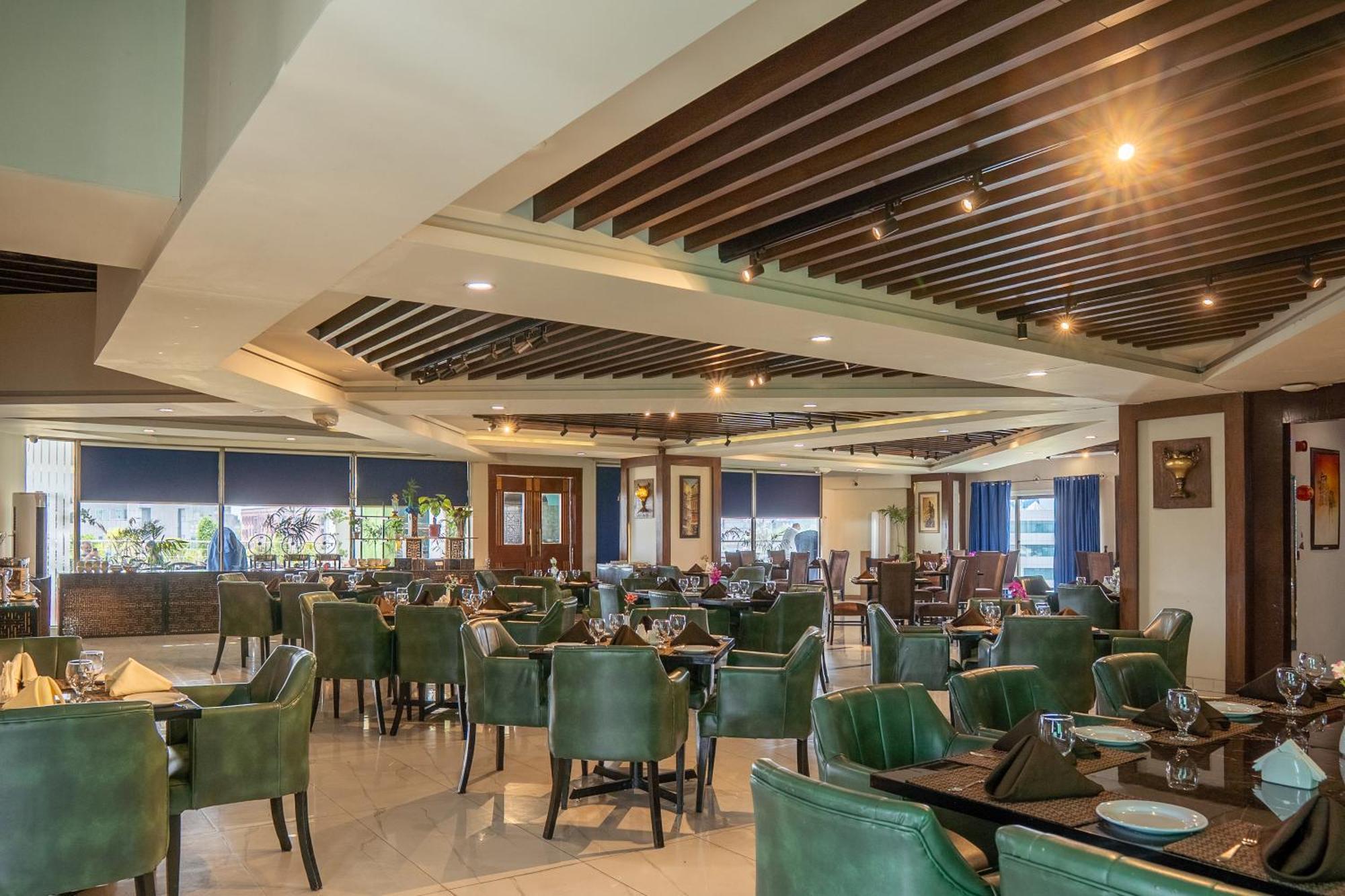 Legend Hotel איסלמאבד מראה חיצוני תמונה