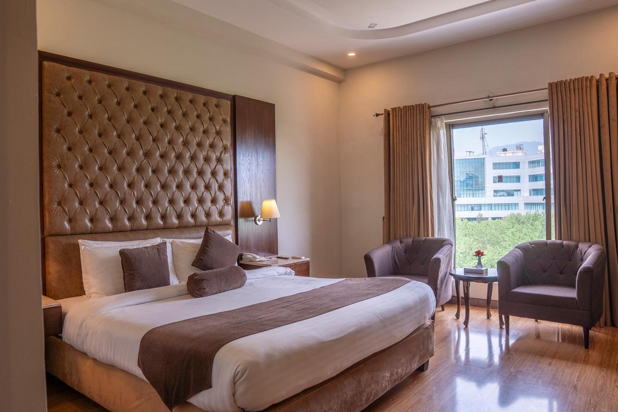 Legend Hotel איסלמאבד מראה חיצוני תמונה